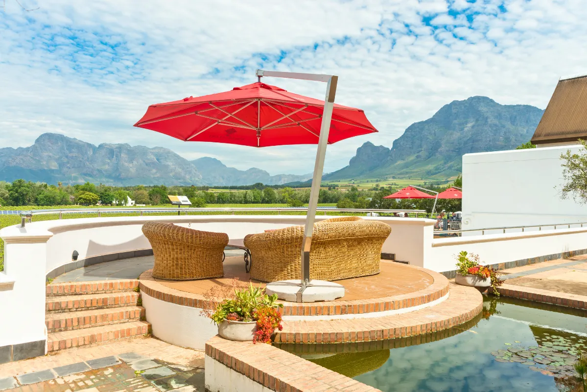 Cantilever Umbrellas 2 cantilever_umbrellas_images.images.1740556837784