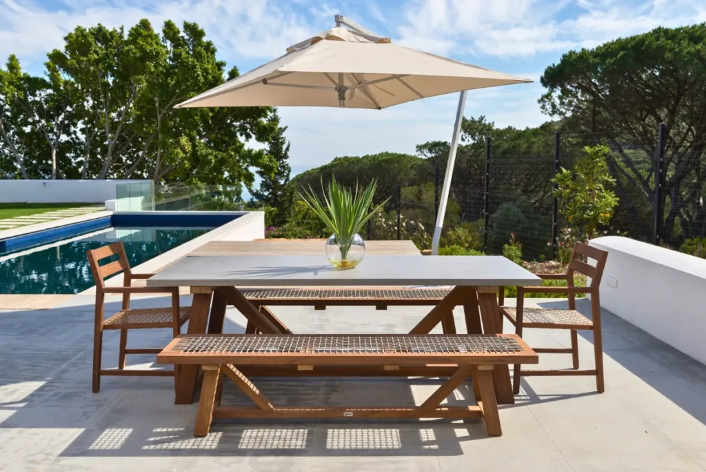 cantilever umbrellas images.images.1740556839311 |